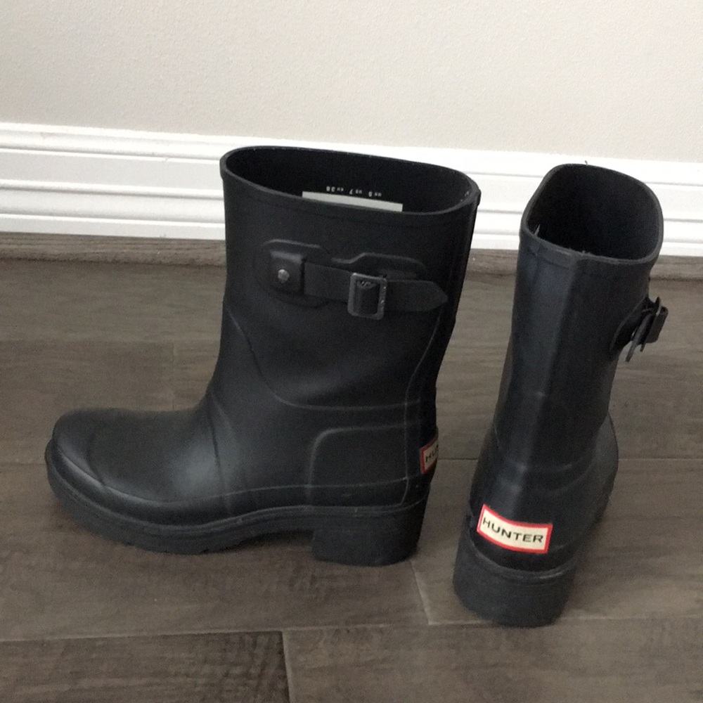Hunter short rain boots